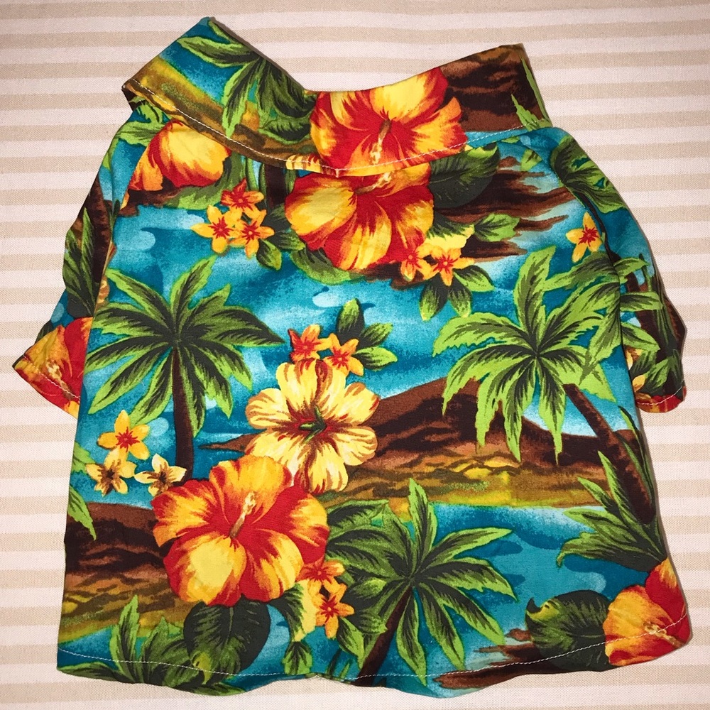 Hawaiian Print Collard Shirt - Picture 2 of 2